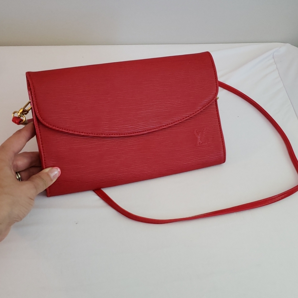 Louis Red Crossbody